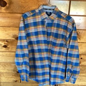 Men’s long sleeve button down dress shirt